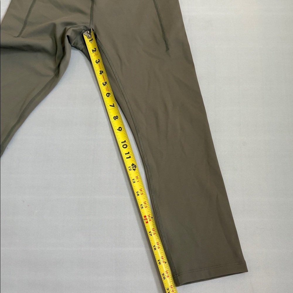 NOBULL Leggings Crop 21” Leggings Pockets Olive Green Size Small - Picture 5 of 11